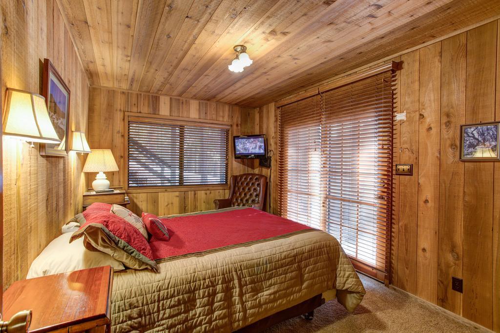 17B Tylers Timber Lodge Wawona Εξωτερικό φωτογραφία